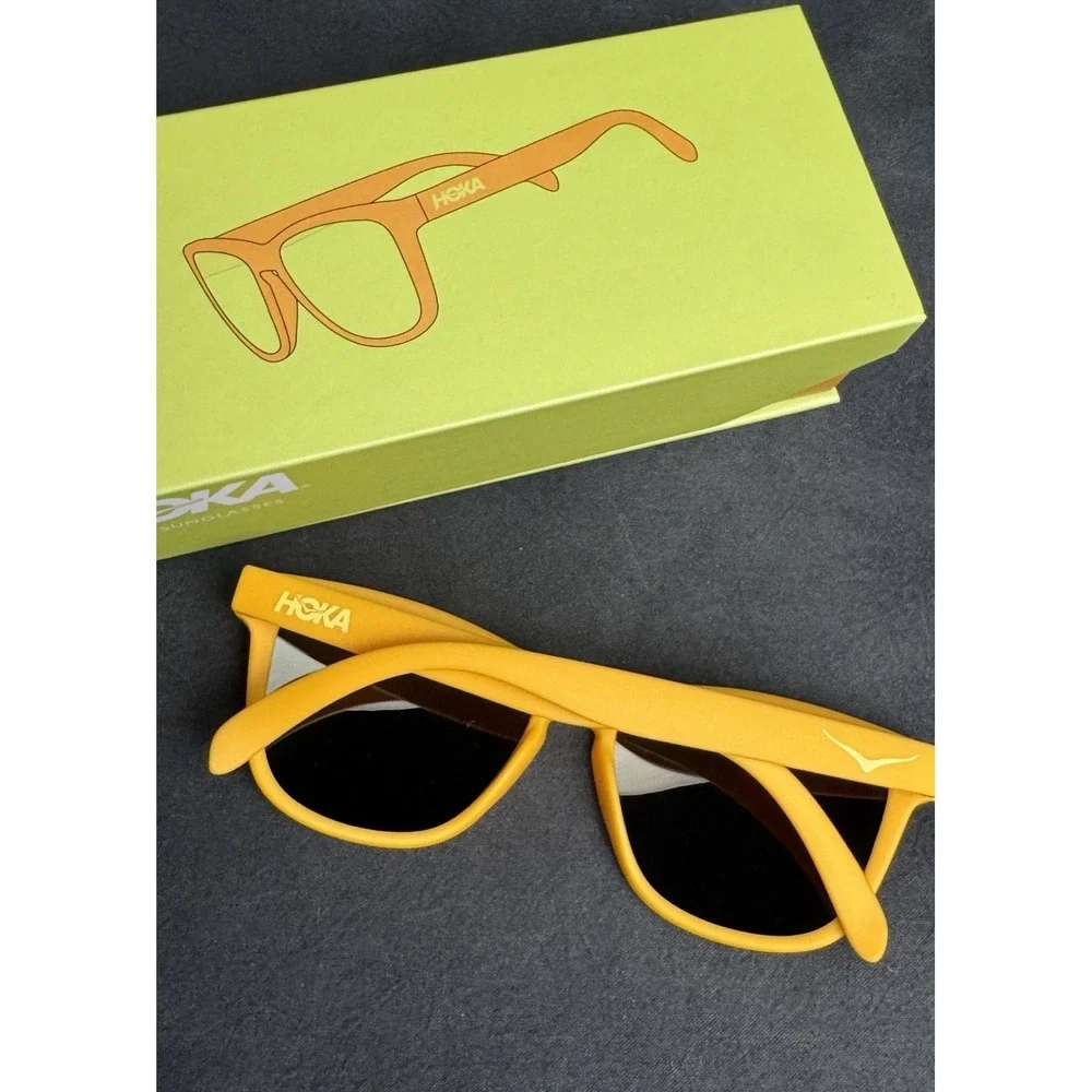 Hoka Classic Sunglasses Yellow Matte Polarized Lenses 400 UV Protection Sport